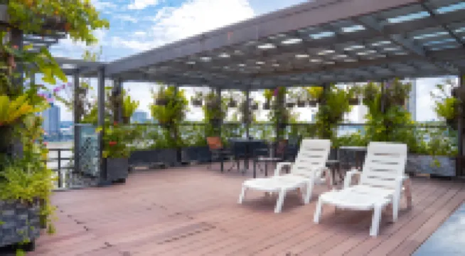 Lcs Hotel & Apartment