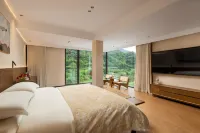 Floral Lux Hotel · Tara House