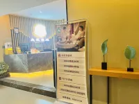如家商旅飯店（瀋陽於洪廣場地鐵站店） 开发大道附近的飯店