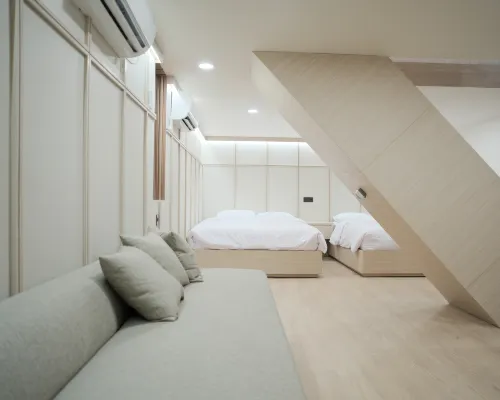 INSAHAUS Guest House Malang Hotels near Perpustakaan kota Malang