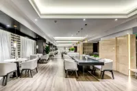 Star Hotel (Baoding East Railway Station Hebei University) - 4 Yıldız