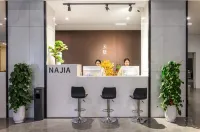 Najia Yunjv Hotel (Mengzi Nanhu Park) - Parkering
