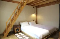 YiQin Homestay - balcony
