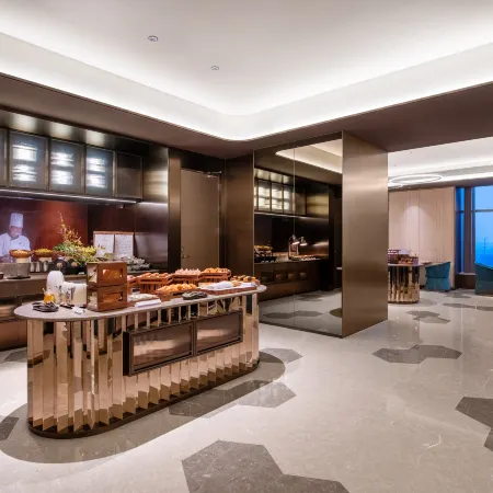 Crystal Hotel Wuhan Railway Station East Square Отели рядом с достопримечательностью «Железнодорожный вокзал Ухань»