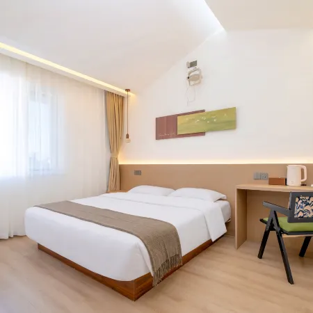 Youmi Home Chinese Inn (Dianchi Lake Haigeng Dam)