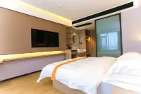 โรงแรมโฮมอินน์ ซูเปเรียร์ ยุน (จินผู่ เรลเวย์ไซต์พาร์ค กูเจิน เบิ้งบู)