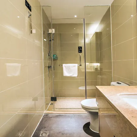 City Comfort Inn Hotel (Longzhou Zhongshan Park Zhonghua City)