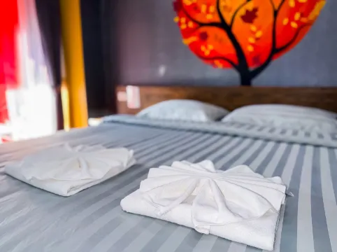 ห้องสูทใหญ่ (เตียง 6 ฟุต X2)