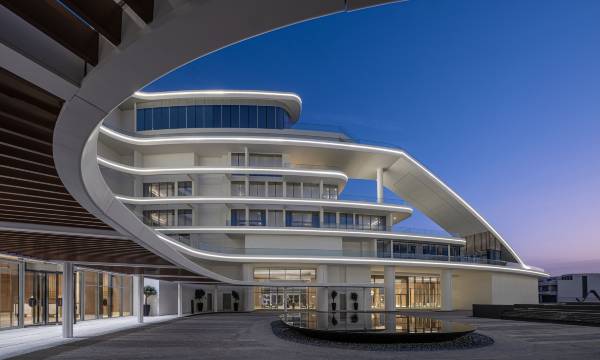 Tivoli LA VIE Muscat Hotel & Residences