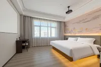 Elong International Hotel (Hengdian World Studios) - balcony