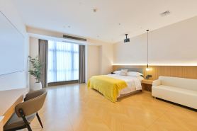 Jiru Future Hotel (Chunjiang Licheng)