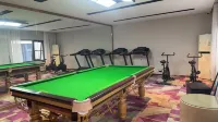 Boman Hotel (Baoding West Street Railway Station Store) - Gym