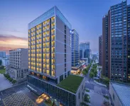 Holiday Inn Express Shenzhen Baolong Metro Station by IHG - 4 ดาว