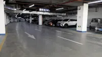 Qinghai Lake Guanhu International Grand Hotel - parking
