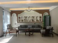 Yijing Xiaolu Homestay