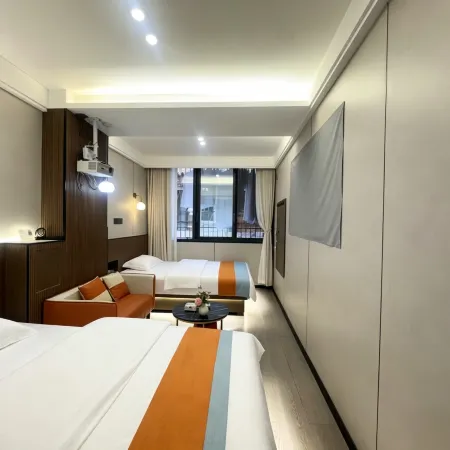 Furui Yueju Homestay (Kangding Liuliu City Love Song Square)