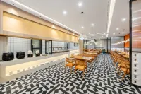 Bole Yunqi Hotel (Bole Station Beijing Bridge)