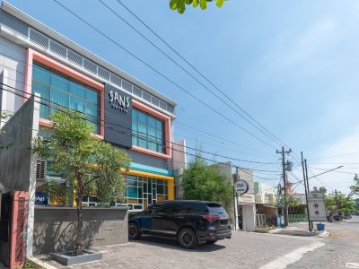 Sans Hotel Good Wish Semarang