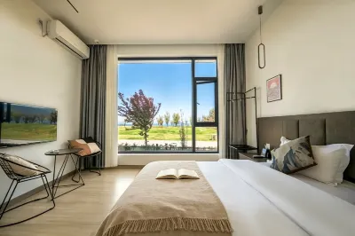 Dali Mountain Lake Seaview Homestay Hotels in Upper Section of the Erhai Lake Ecological Corridor