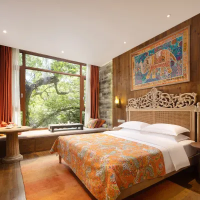 Xiaoqi · Elysian · Moonview Resort Homestay (Wuyuan Branch) Hotels near Rape Flower Sea in Upper and Lower Xiaoqi Villages