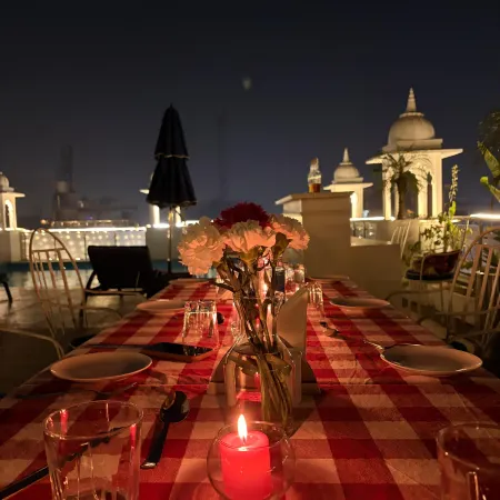 Hotel Atulyaa Taj