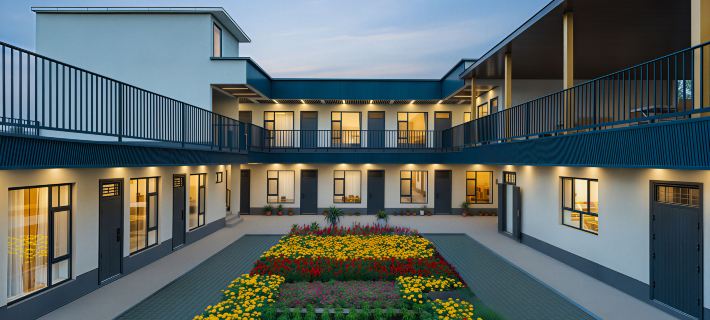 Nilka County Shili Qingshan Homestay Hotels in Nilka County
