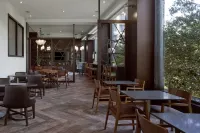 Toronto Airport Marriott Hotel - bar