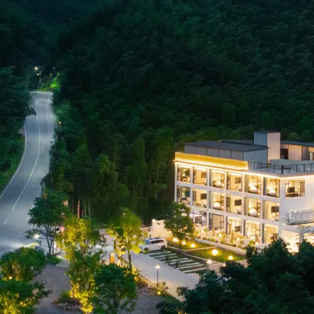 篁溪山舍·山川竹海·野奢智能·民宿(皖南川藏線月亮灣風景區店)