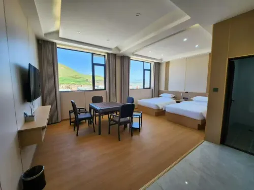 Hezuo Linglong Homestay - Bintang 2