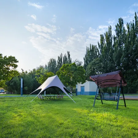 Immersing Resort Hotel (Baoding East Station Hebei University New District)