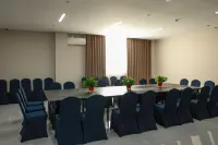 Pingdingshan Kailai Hotel - Pet friendly