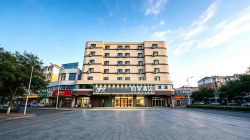 Homeinn · neo (Pingyuan Railway Station Road Pipa Bay Park) - parking