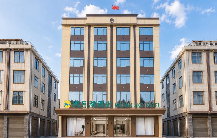 Mingyue Lake Hotel (Jingxi Jinxiu Ancient Town)