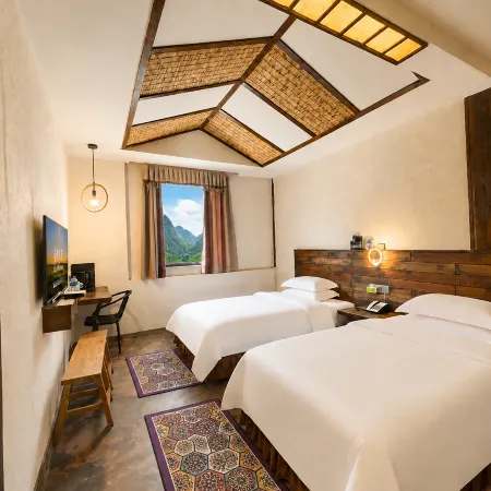 Rockland Meisu Hotel (Daocheng Yading Scenic Area Visitor Center)