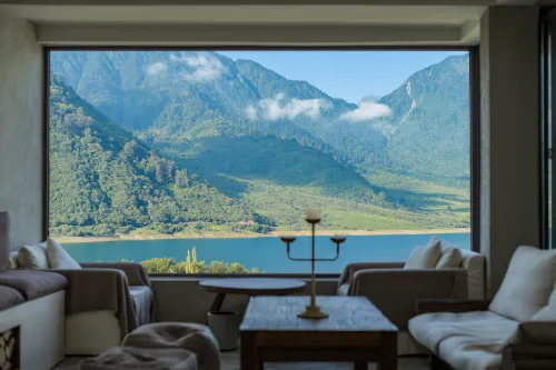 Yele Lake Puyuan · Four Seasons Scenic Private Hot Spring Homestay - 3-Star