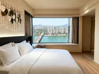 Cloud River Boutique Stay (Zixing Jiahua International City) - parking