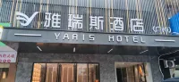 Yarris Hotel