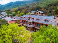 Dingya Tree House Hotels in Ninglang