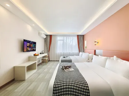 Yuan Mengxuan Hotel (Chengdu Tianfu International Airport) Отели рядом с достопримечательностью «Sancha Lake Scenic Area»