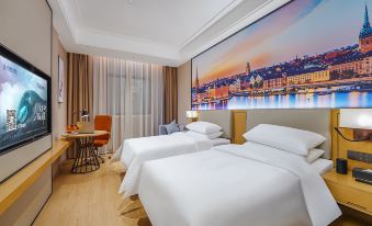 Vienna Hotel (Yichun Tonggu World Trade Square Branch)