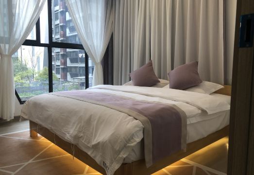 Guilin Fanfan Shexia Apartment 객실