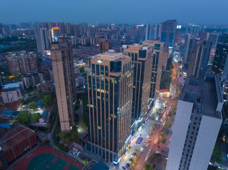 Changsha Microtel by Wyndham Hotel (Taskin Provincial Government Store) Отели рядом с достопримечательностью «Hunan Science and Technology Museum»