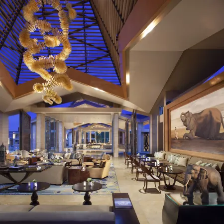 Mulia Resort Отели рядом с достопримечательностью «Пляж Гегер»