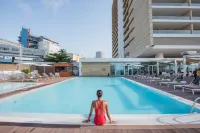 EPIC SANA Luanda Hotel - Pool