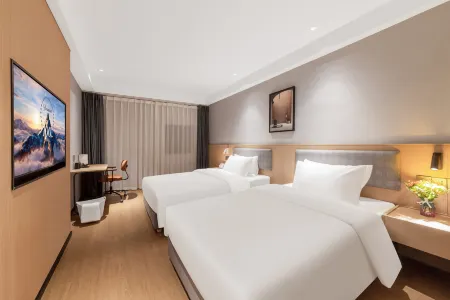 YANGTRAVEL HOTEL (Chongqing Jiefangbei Center) Отели рядом с достопримечательностью «Chongqing University of Education»