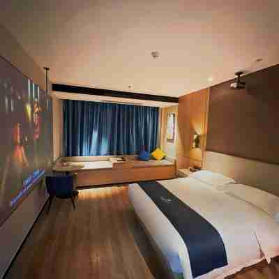 Berman Hotel (Oriental High-speed Railway Station, Wanda Plaza) Rooms