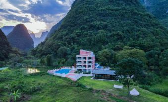 Yangshuo  Fairyland  Resort  Hotel