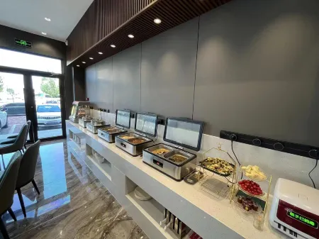 Super 8 Hotel (Jinzhou Beizhen Goupangzi Shengshi New Town) Отели рядом с достопримечательностью «Qing Yan Si»