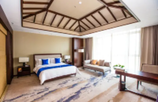 판진 홍하이 온천 호텔