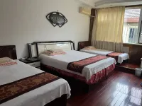 Yangcheng Huangcheng Xiangfu 702 Family Hotel Hotels near Xiangfu Manor Spring and Autumn Building